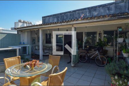 Apartamento à venda com 193m², 3 quartos e 2 vagasVaranda