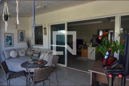 Apartamento à venda com 193m², 3 quartos e 2 vagasVaranda