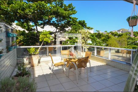 Apartamento à venda com 193m², 3 quartos e 2 vagasVaranda