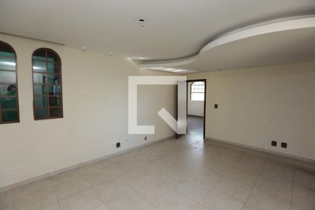 Sala de casa à venda com 4 quartos, 577m² em Glória, Contagem