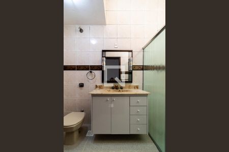 Casa à venda com 150m², 4 quartos e 1 vagaBanheiro 1