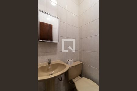 Casa à venda com 150m², 4 quartos e 1 vagaBanheiro de serviço