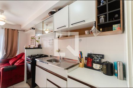 Cozinha de apartamento para alugar com 1 quarto, 31m² em Vila Palmeiras, São Paulo