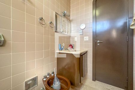 Apartamento para alugar com 190m², 3 quartos e 1 vagaBanheiro 2