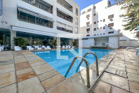 Apartamento para alugar com 190m², 3 quartos e 1 vagaÁrea comum - Piscina