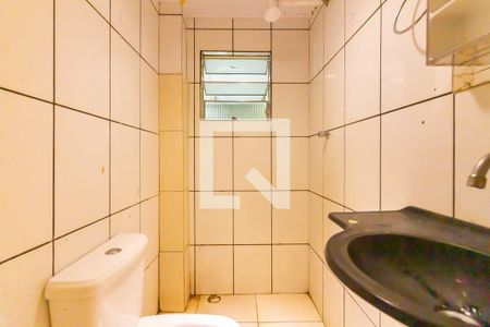 Banheiro  de casa para alugar com 1 quarto, 60m² em Padroeira, Osasco