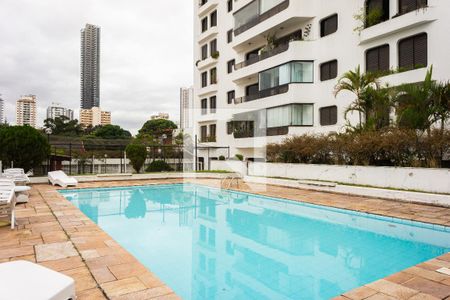 Apartamento à venda com 133116m², 3 quartos e 2 vagasPiscina