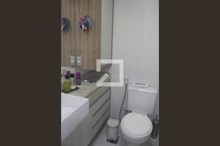 Apartamento à venda com 57m², 2 quartos e 1 vagaBanheiro 2