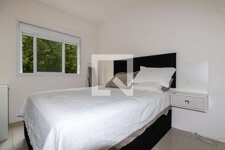 Quarto de apartamento para alugar com 1 quarto, 50m² em Santo Antônio, Porto Alegre