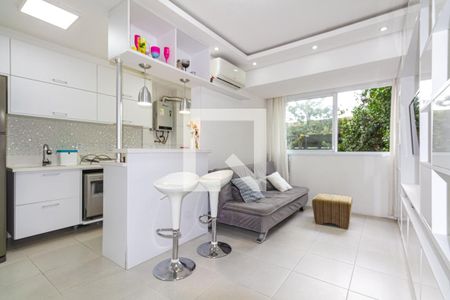 Sala de apartamento para alugar com 1 quarto, 50m² em Santo Antônio, Porto Alegre