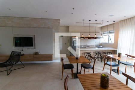 Apartamento à venda com 68m², 2 quartos e 1 vagaÁrea comum 