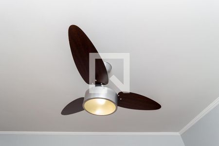 Casa à venda com 170m², 3 quartos e 4 vagasDetalhe - Sala de TV