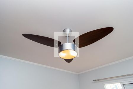 Casa à venda com 170m², 3 quartos e 4 vagasDetalhe - Suíte 1 