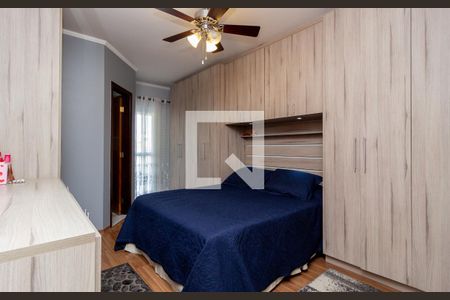 Casa à venda com 170m², 3 quartos e 4 vagasSuíte 2