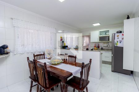 Casa à venda com 170m², 3 quartos e 4 vagasCozinha