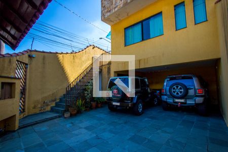 Casa para alugar com 288m², 3 quartos e 5 vagas Casa para alugar com 288m², 3 quartos e 5 vagasGaragem