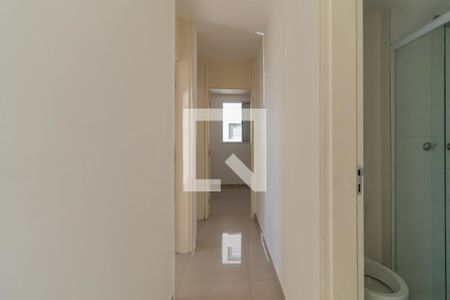 Corredor de apartamento à venda com 3 quartos, 60m² em Vila Pirajussara, São Paulo
