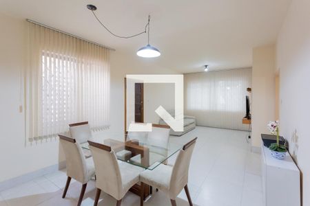 Apartamento à venda com 3 quartos, 130m² em Lourdes, Belo Horizonte