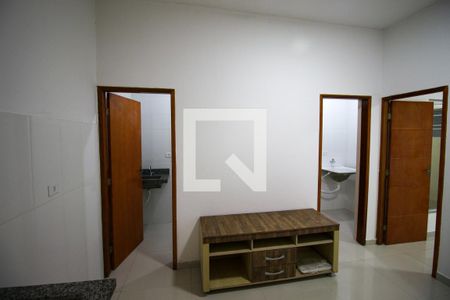 Sala / Cozinha de apartamento para alugar com 1 quarto, 40m² em Jardim Helena, São Paulo