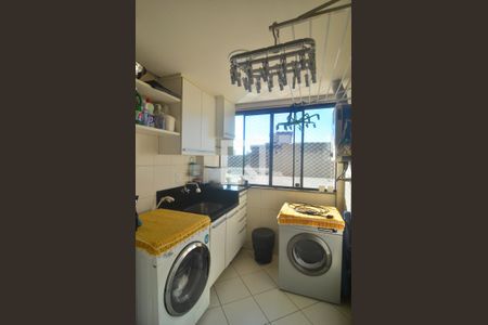 Apartamento à venda com 128m², 3 quartos e 2 vagasLavanderia