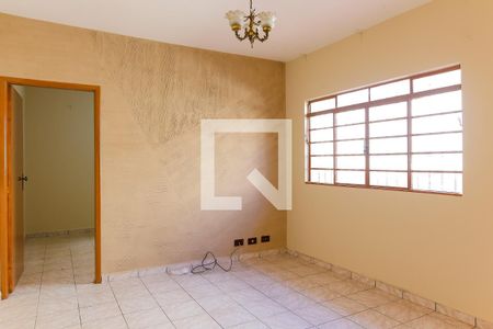 Sala de casa para alugar com 2 quartos, 144m² em Santa Maria, Santo André