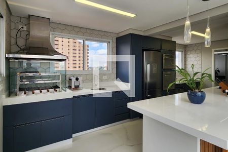 Apartamento à venda com 239m², 3 quartos e 6 vagas Apartamento à venda com 239m², 3 quartos e 6 vagasCozinha