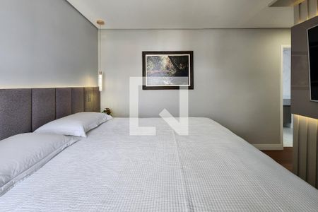 Apartamento à venda com 239m², 3 quartos e 6 vagas Apartamento à venda com 239m², 3 quartos e 6 vagasSuíte 2