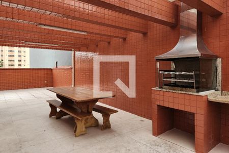 Apartamento à venda com 239m², 3 quartos e 6 vagas Apartamento à venda com 239m², 3 quartos e 6 vagasChurrasqueira