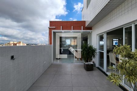 Apartamento à venda com 239m², 3 quartos e 6 vagas Apartamento à venda com 239m², 3 quartos e 6 vagasSacada