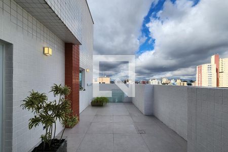 Apartamento à venda com 239m², 3 quartos e 6 vagas Apartamento à venda com 239m², 3 quartos e 6 vagasSacada