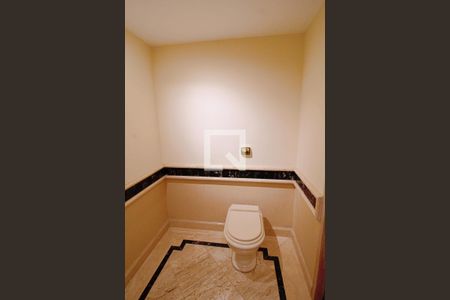 Apartamento para alugar com 550m², 3 quartos e 3 vagasLavabo