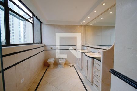 Apartamento para alugar com 550m², 3 quartos e 3 vagasBanheiro da Suíte 1