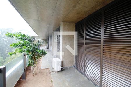 Apartamento para alugar com 550m², 3 quartos e 3 vagasVaranda 