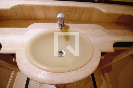 Apartamento para alugar com 550m², 3 quartos e 3 vagasLavabo