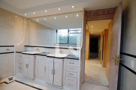 Apartamento para alugar com 550m², 3 quartos e 3 vagasBanheiro da Suíte 1