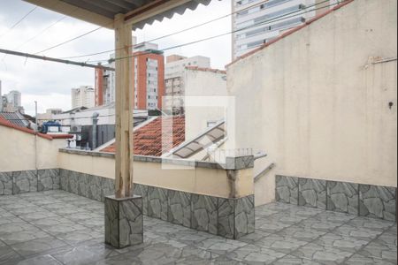 Casa para alugar com 300m², 2 quartos e sem vaga Casa para alugar com 300m², 2 quartos e sem vagaTerraço/Quintal/Área de Serviço
