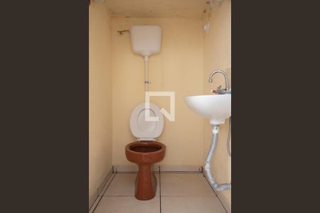 Casa para alugar com 300m², 2 quartos e sem vaga Casa para alugar com 300m², 2 quartos e sem vagaBanheiro de Serviço