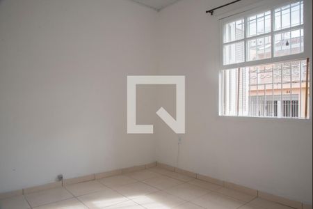 Quarto 1 de casa para alugar com 2 quartos, 300m² em Vila da Saúde, São Paulo