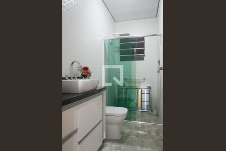 Casa para alugar com 230m², 3 quartos e 2 vagas Casa para alugar com 230m², 3 quartos e 2 vagasBanheiro Quarto 3