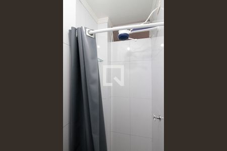 Banheiro de apartamento para alugar com 1 quarto, 29m² em República, São Paulo