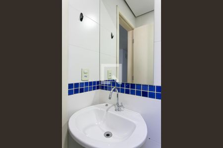 Casa de condomínio para alugar com 45m², 2 quartos e 1 vaga Casa de condomínio para alugar com 45m², 2 quartos e 1 vagaBanheiro