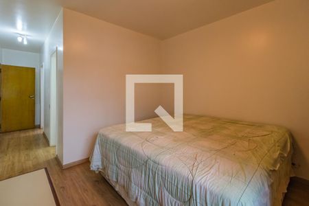 Casa de condomínio à venda com 400m², 5 quartos e 5 vagas Casa de condomínio à venda com 400m², 5 quartos e 5 vagasSuíte 4