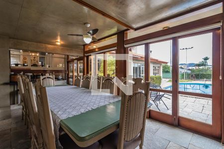 Casa de condomínio à venda com 400m², 5 quartos e 5 vagas Casa de condomínio à venda com 400m², 5 quartos e 5 vagasEspaço Gourmet