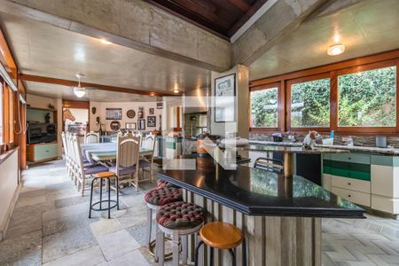 Casa de condomínio à venda com 400m², 5 quartos e 5 vagas Casa de condomínio à venda com 400m², 5 quartos e 5 vagasEspaço Gourmet