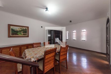 Sala de casa à venda com 4 quartos, 200m² em Vila Nair, São Paulo
