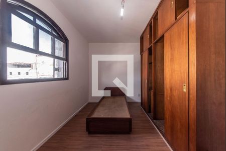 Quarto 1 de casa à venda com 4 quartos, 200m² em Vila Nair, São Paulo