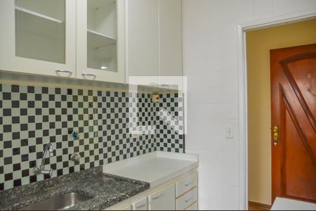 Apartamento à venda com 56m², 2 quartos e 1 vaga Apartamento à venda com 56m², 2 quartos e 1 vagaCozinha