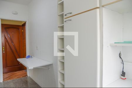 Apartamento à venda com 56m², 2 quartos e 1 vaga Apartamento à venda com 56m², 2 quartos e 1 vagaÁrea de Serviço