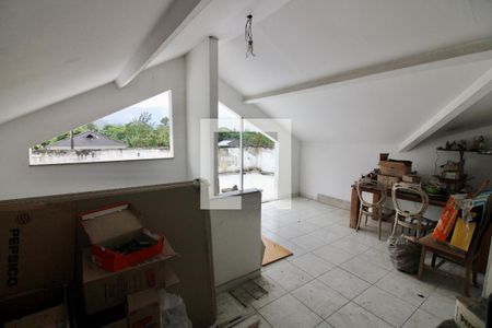 Casa de condomínio à venda com 620m², 6 quartos e 8 vagasSótão