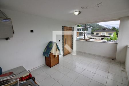 Casa de condomínio à venda com 620m², 6 quartos e 8 vagasVaranda da Suíte 3